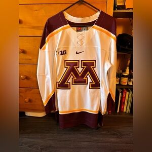 Gopher Hockey Jersey | Size: Large